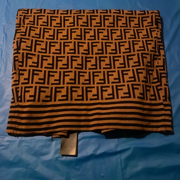 Brown and Black Patterned fendi Cardigan - Picture 4 of 4